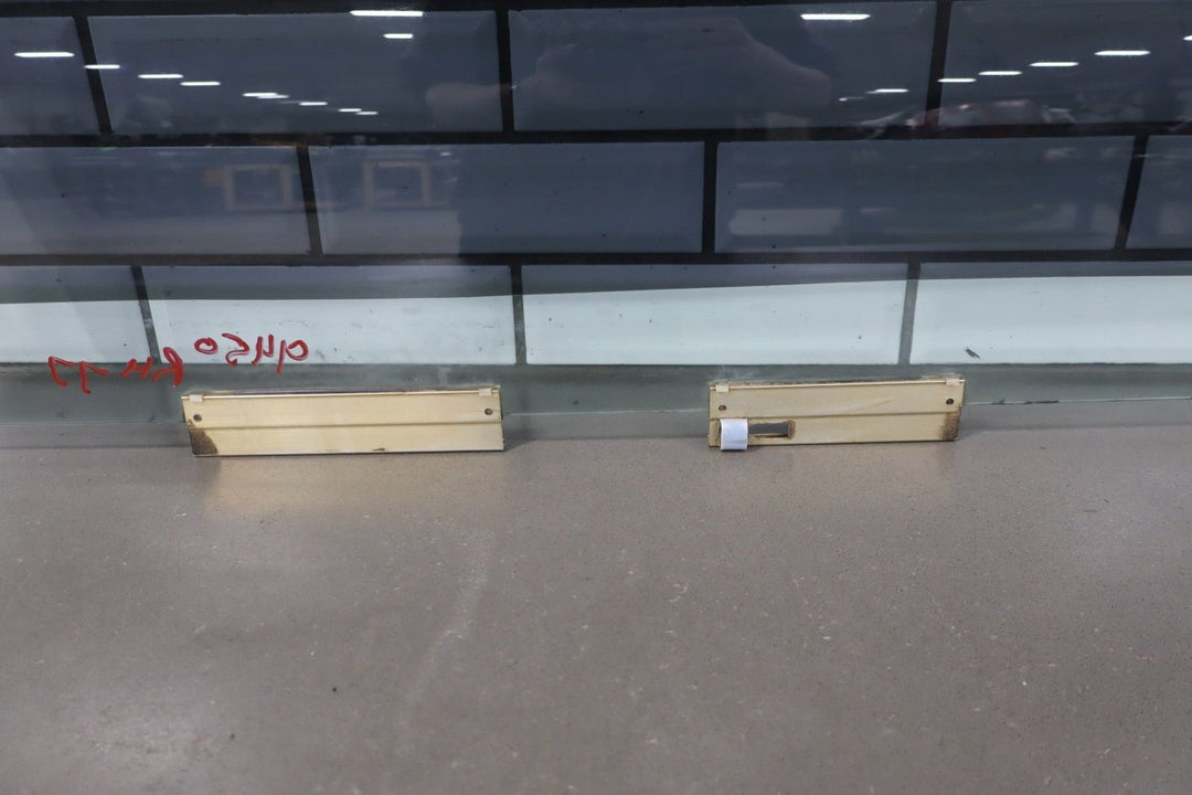 2004 Pontiac GTO Right Front Door Window 92092783