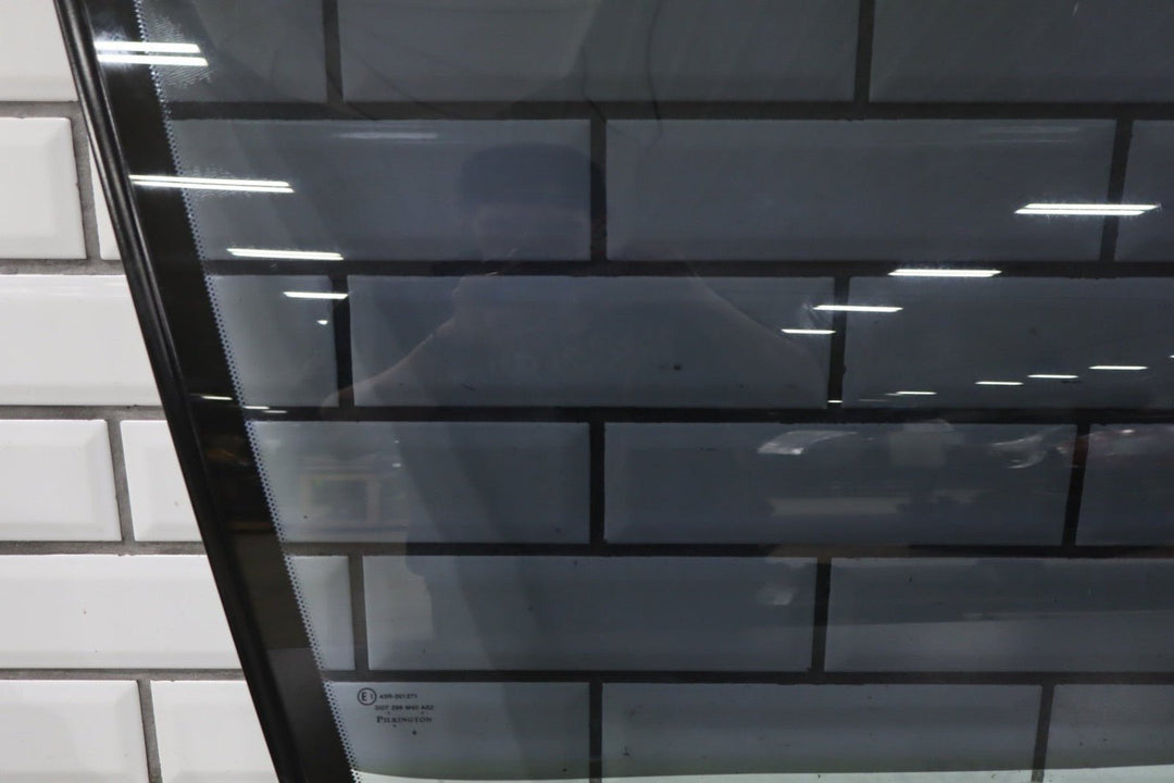 2004 Pontiac GTO Right Front Door Window 92092783