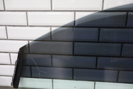 2004 Pontiac GTO Right Front Door Window 92092783