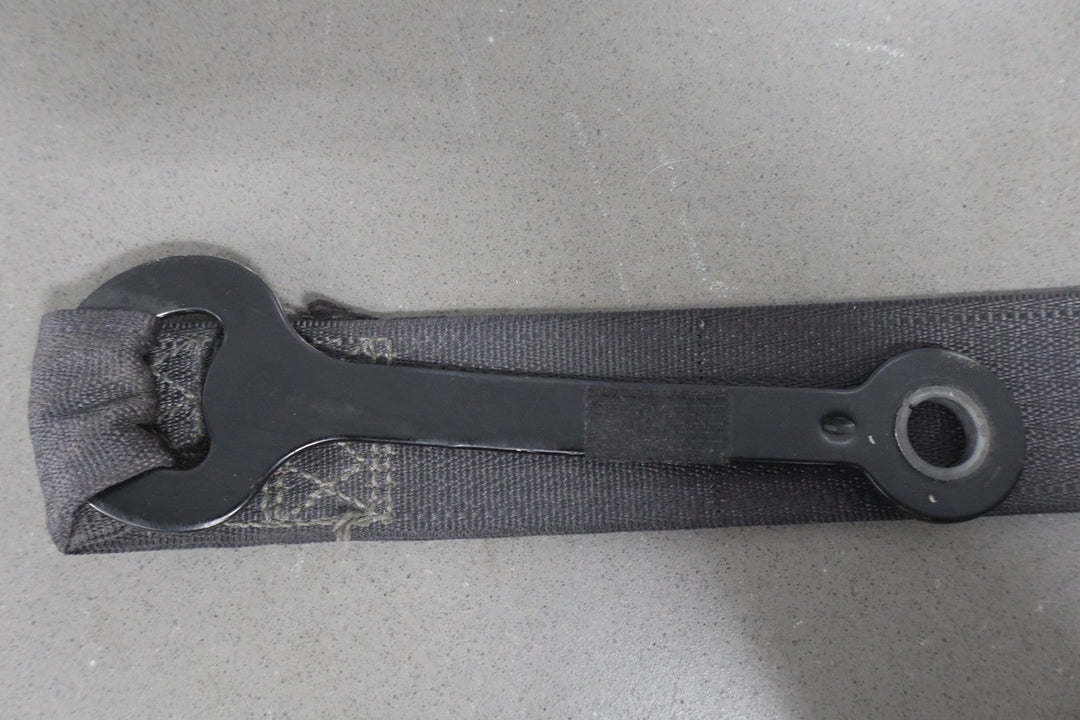 2004 Pontiac GTO Right Front Seat Belt Blue 746