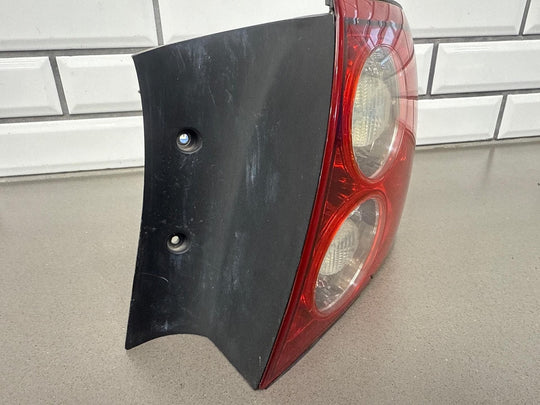2004 Pontiac GTO Right Tail Light 92146793 OEM