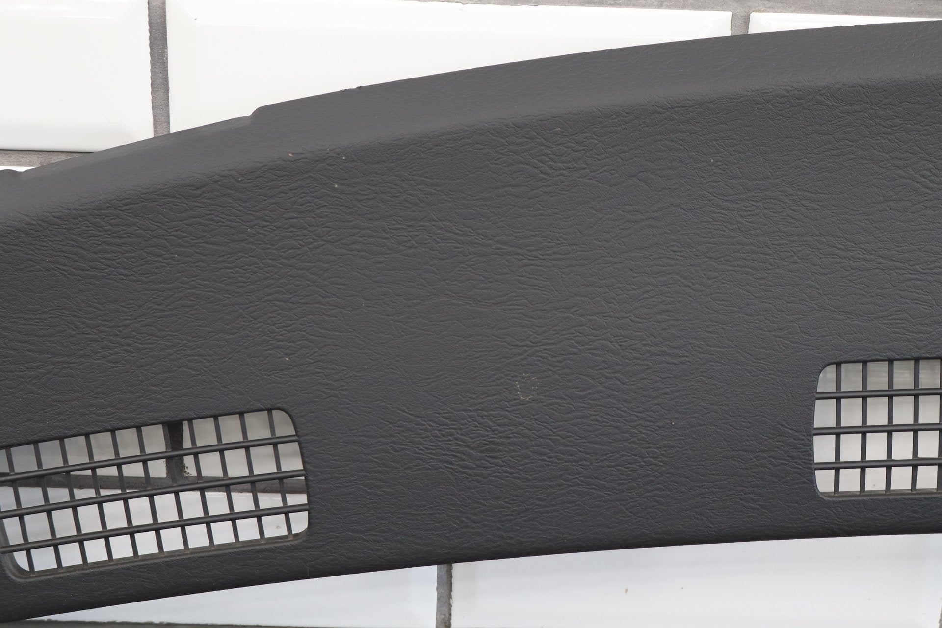 2004 Ram 1500 Dash Defroster Vent OEM