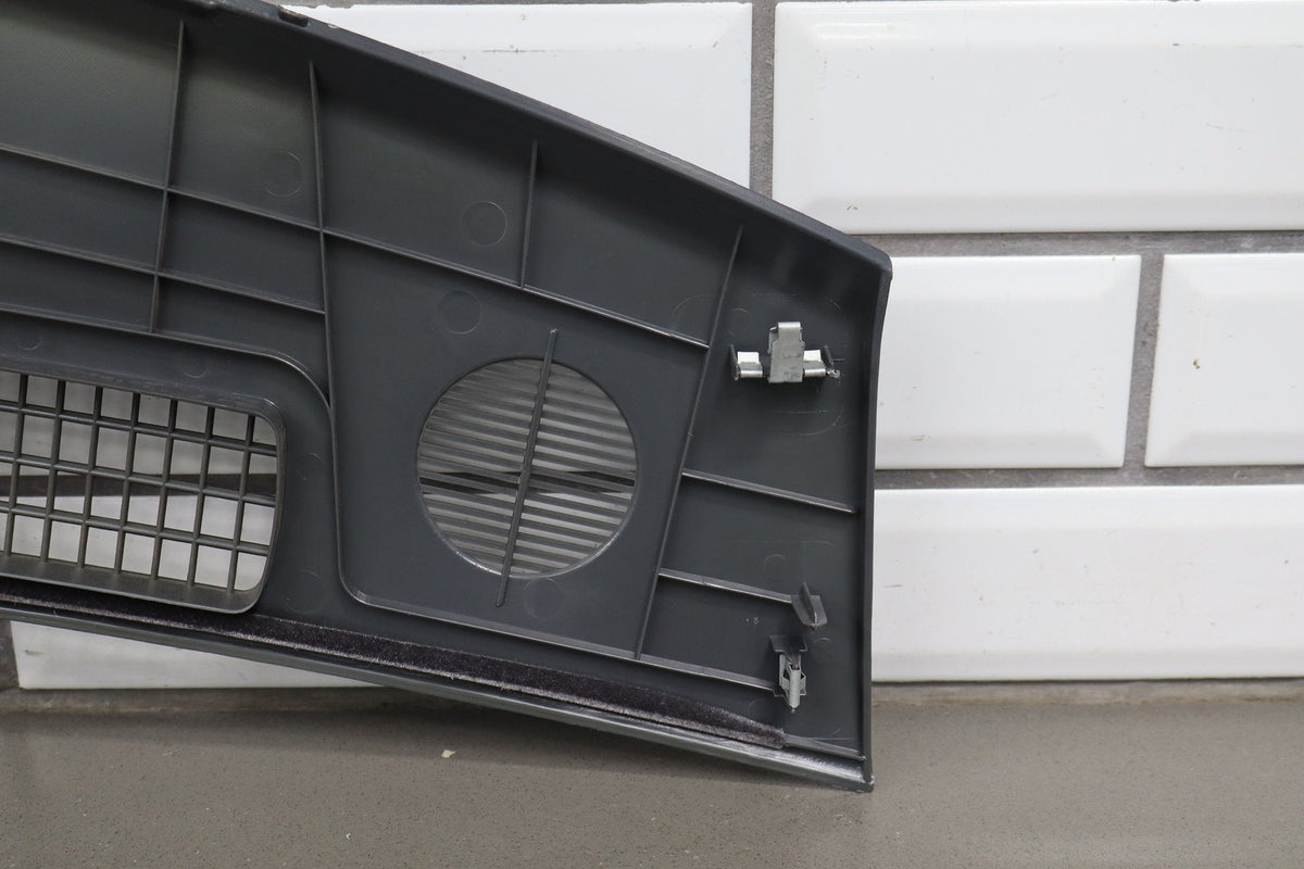 2004 Ram 1500 Dash Defroster Vent OEM