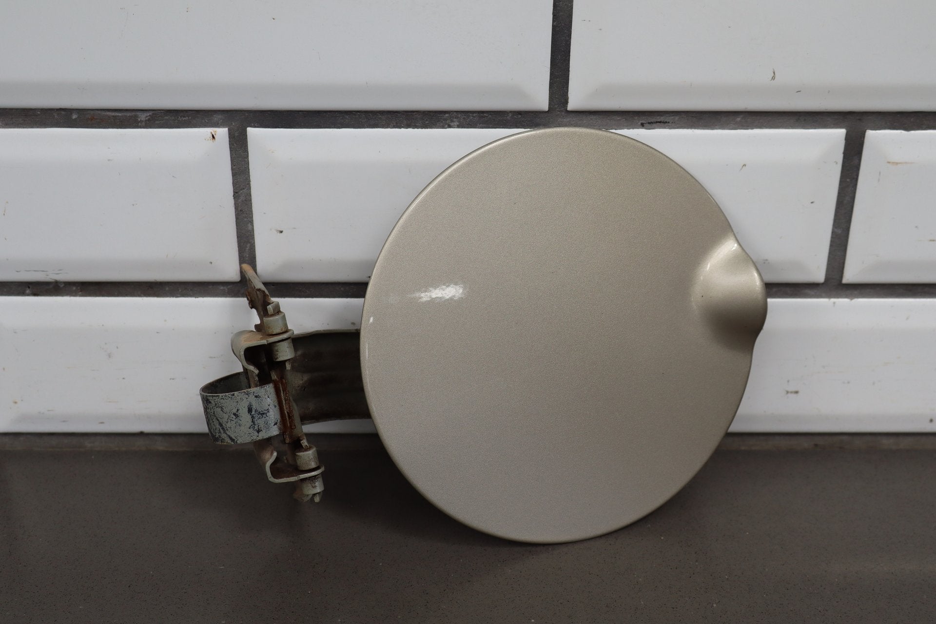 2004 Ram 1500 Fuel Filler Door Light Almond Pearl 6F4
