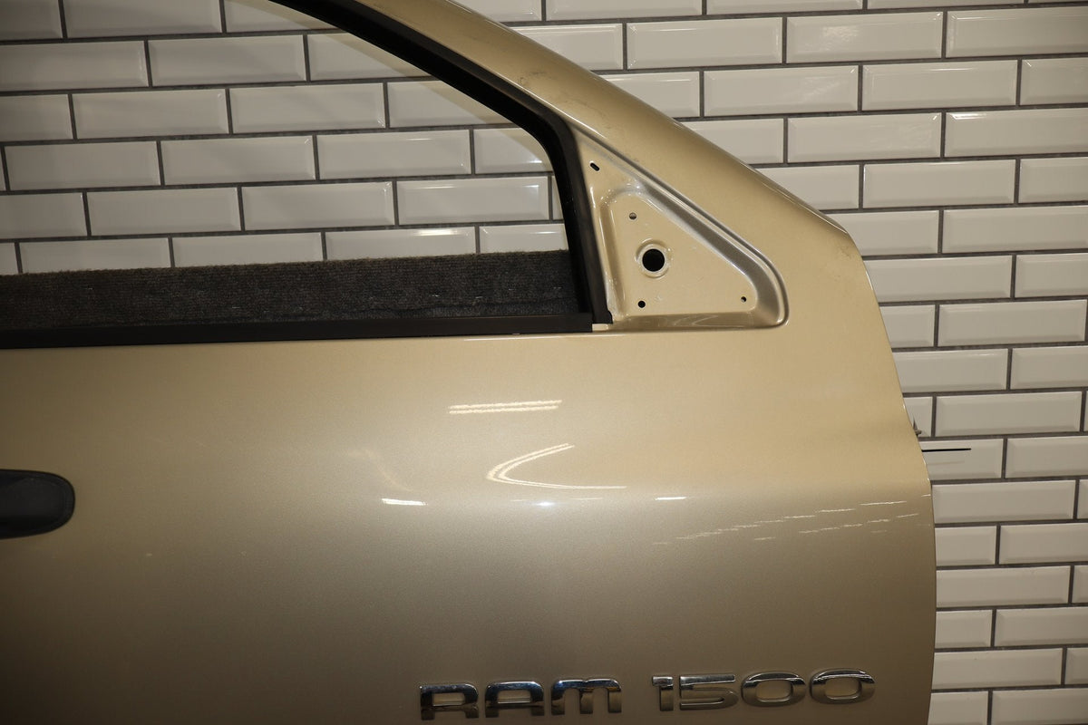 2004 Ram 1500 Right Front Door Light Almond Pearl 6F4