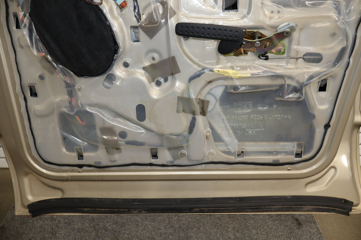 2004 Ram 1500 Right Front Door Light Almond Pearl 6F4