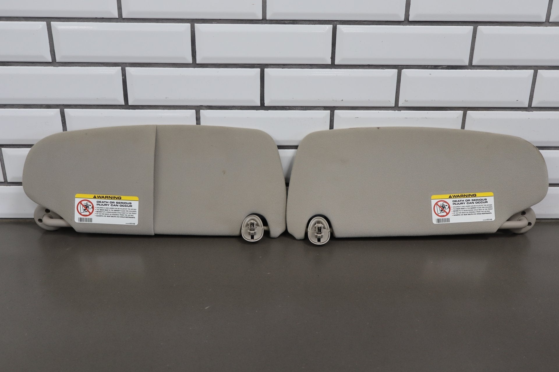 2004 Ram 1500 Sun Visor Pair Left/Right Dark Slate Gray DV