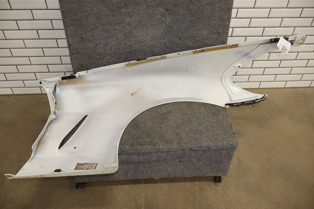 2005-13 Chevrolet Corvette C6 Base Left Driver Front Fender Artic White