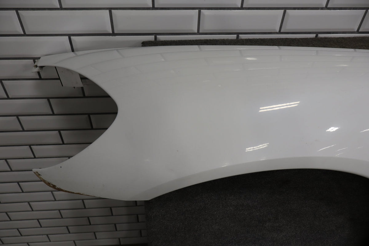 2005-13 Chevrolet Corvette C6 Base Left Driver Front Fender Artic White