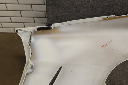 2005-13 Chevrolet Corvette C6 Base Left Driver Front Fender Artic White