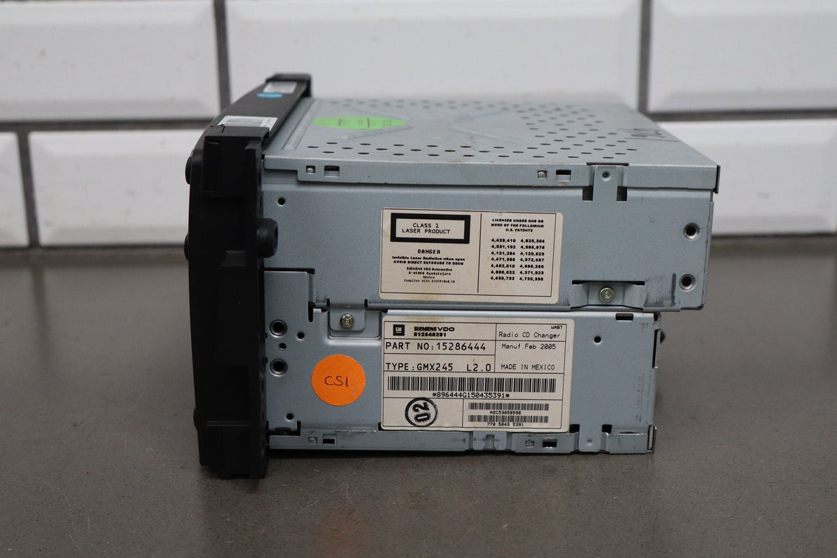 2005-2006 Chevrolet Corvette Radio 15286444 OEM |UNTESTED
