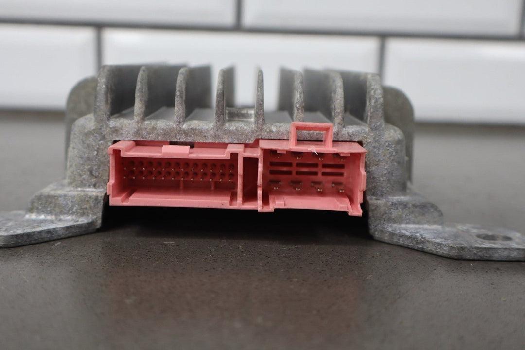 2005 - 2006 Chevrolet Corvette Radio Amplifier 15270620 OEM