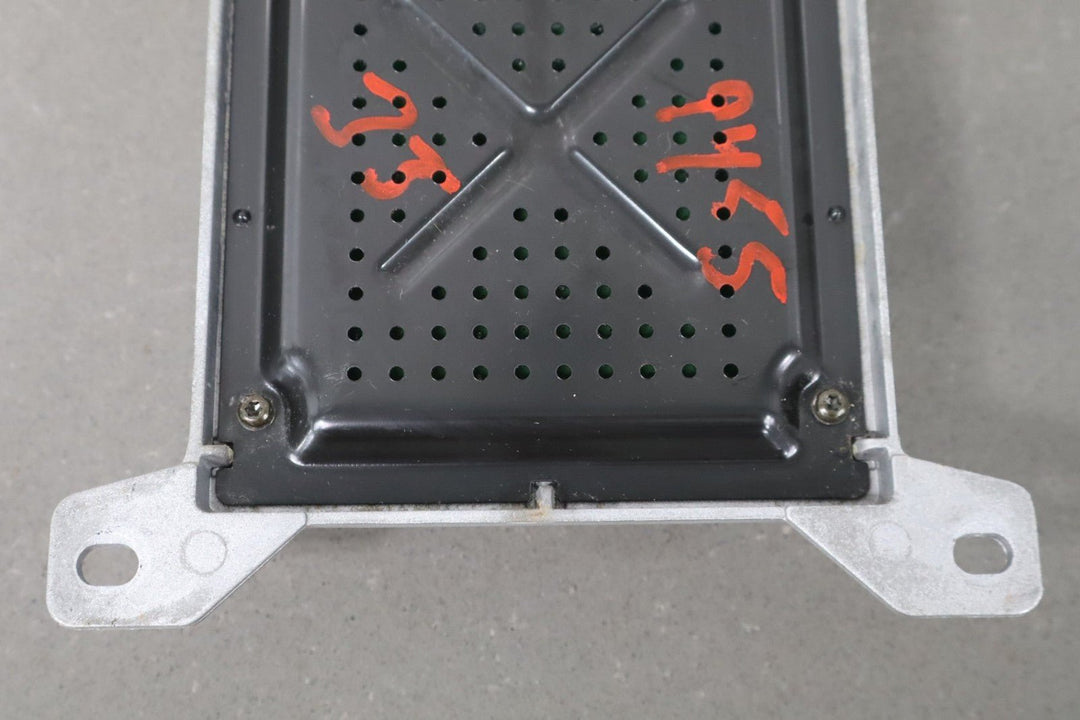 2005 - 2006 Chevrolet Corvette Radio Amplifier 15270620 OEM