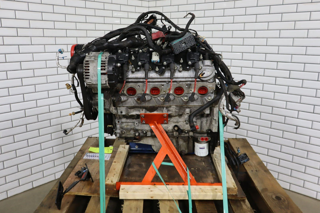 2005 - 2006 Chevy 6.0L V8 LS2 Engine Dropout W/Accessories *Video Tested*