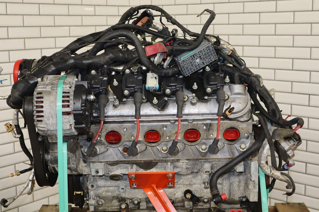 2005 - 2006 Chevy 6.0L V8 LS2 Engine Dropout W/Accessories *Video Tested*