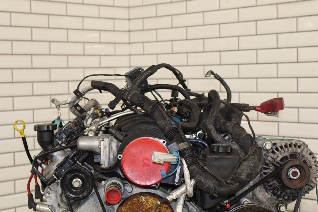 2005 - 2006 Chevy 6.0L V8 LS2 Engine Dropout W/Accessories *Video Tested*