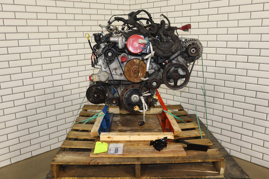 2005 - 2006 Chevy 6.0L V8 LS2 Engine Dropout W/Accessories *Video Tested*