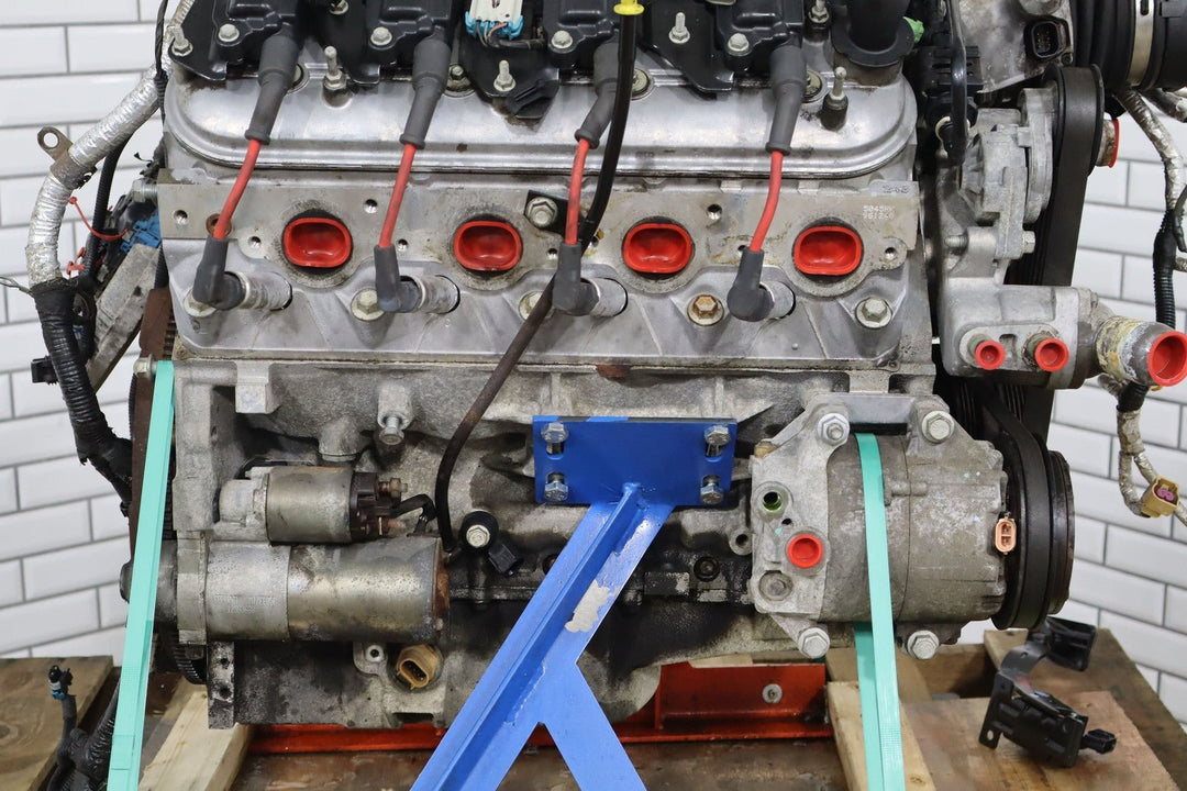 2005 - 2006 Chevy 6.0L V8 LS2 Engine Dropout W/Accessories *Video Tested*
