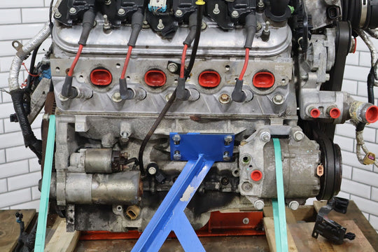 2005 - 2006 Chevy 6.0L V8 LS2 Engine Dropout W/Accessories *Video Tested*
