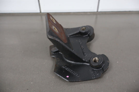 2005 - 2006 Chevy SSR Pair of LS2 6.0 V8 Engine Mounts