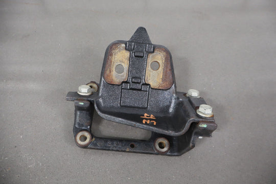 2005 - 2006 Chevy SSR Pair of LS2 6.0 V8 Engine Mounts