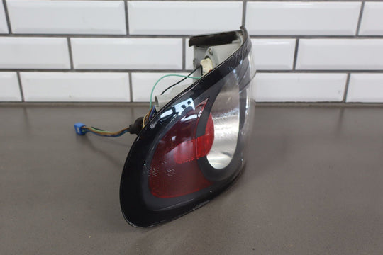 2005 - 2006 Pontiac GTO Left Tail Light 92146794 OEM *Heat Cracking*