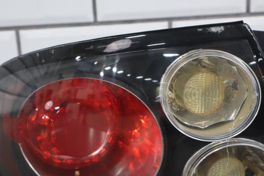 2005 - 2006 Pontiac GTO Left Tail Light 92146794 OEM *Heat Cracking*