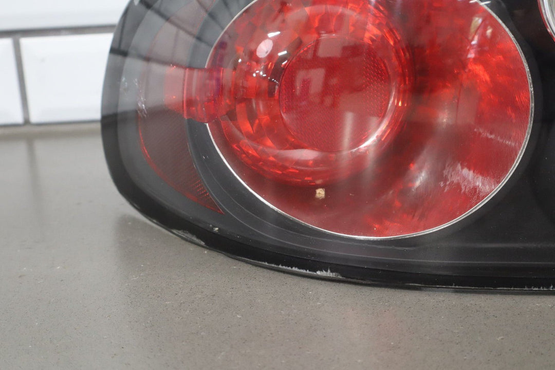 2005 - 2006 Pontiac GTO Left Tail Light 92146794 OEM *Heat Cracking*