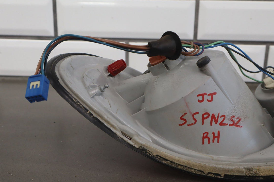 2005 - 2006 Pontiac GTO Right Tail Light 92146793 OEM