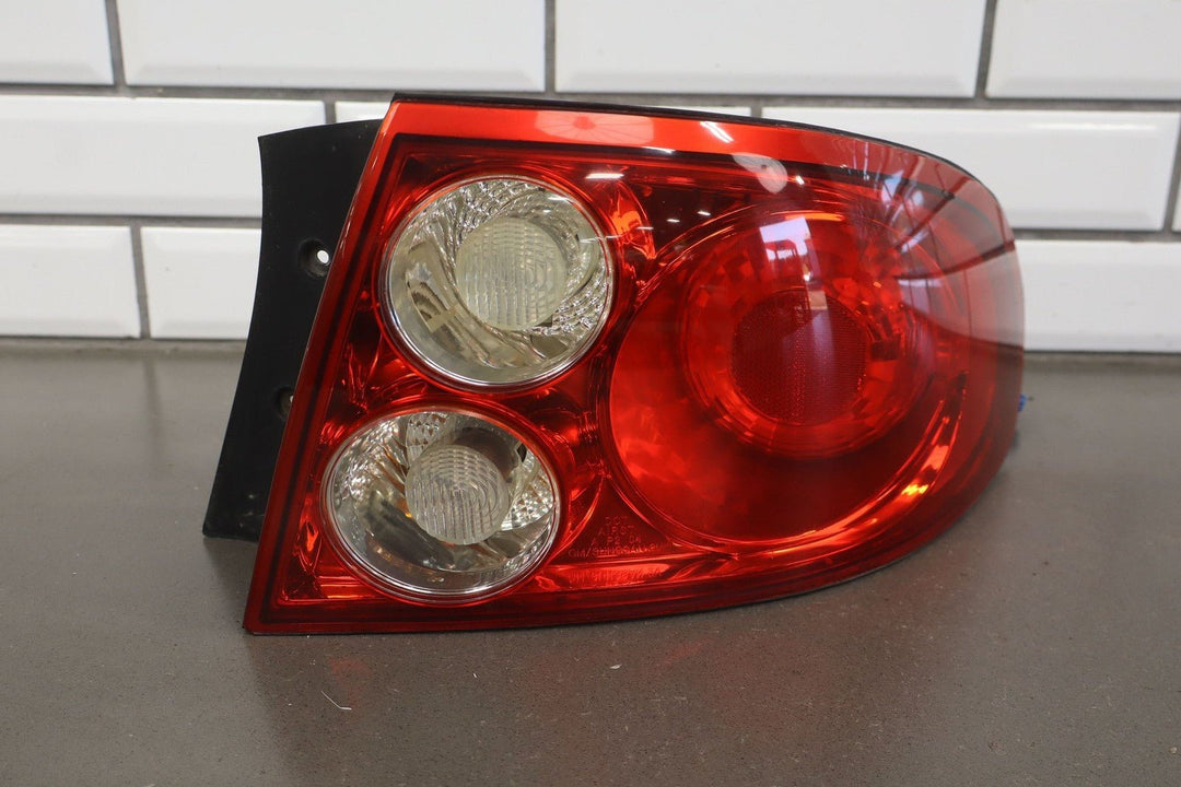 2005 - 2006 Pontiac GTO Right Tail Light 92146793 OEM