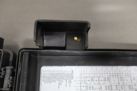 2005 - 2007 C6 Corvette Engine Fuse Relay Junction Box