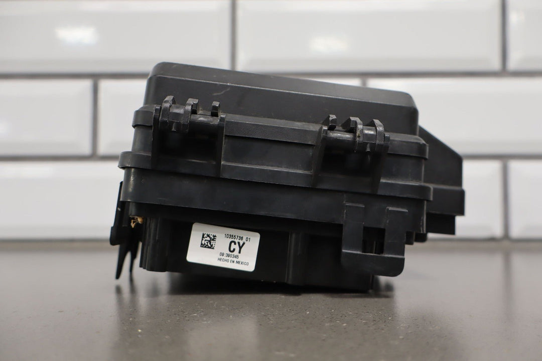 2005 - 2007 C6 Corvette Engine Fuse Relay Junction Box