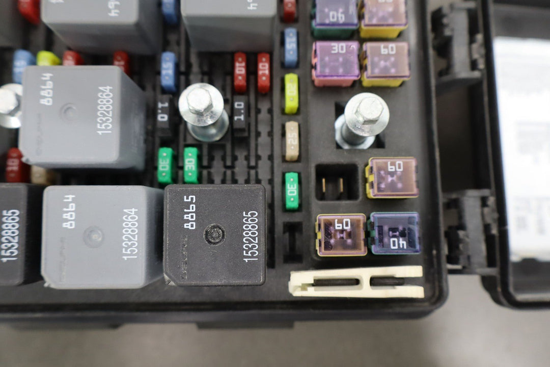 2005 - 2007 C6 Corvette Engine Fuse Relay Junction Box