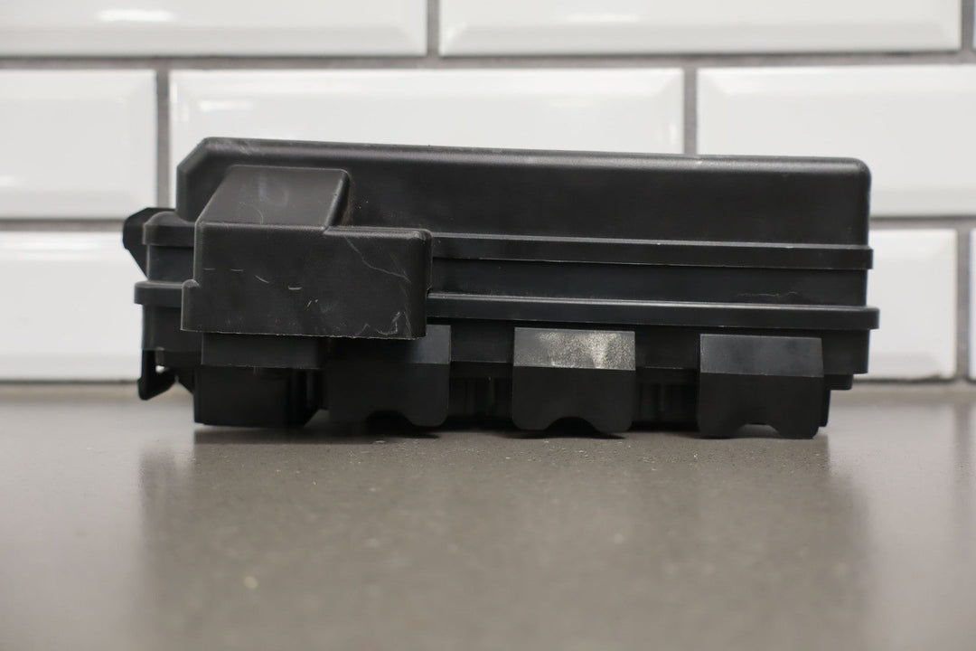2005 - 2007 C6 Corvette Engine Fuse Relay Junction Box