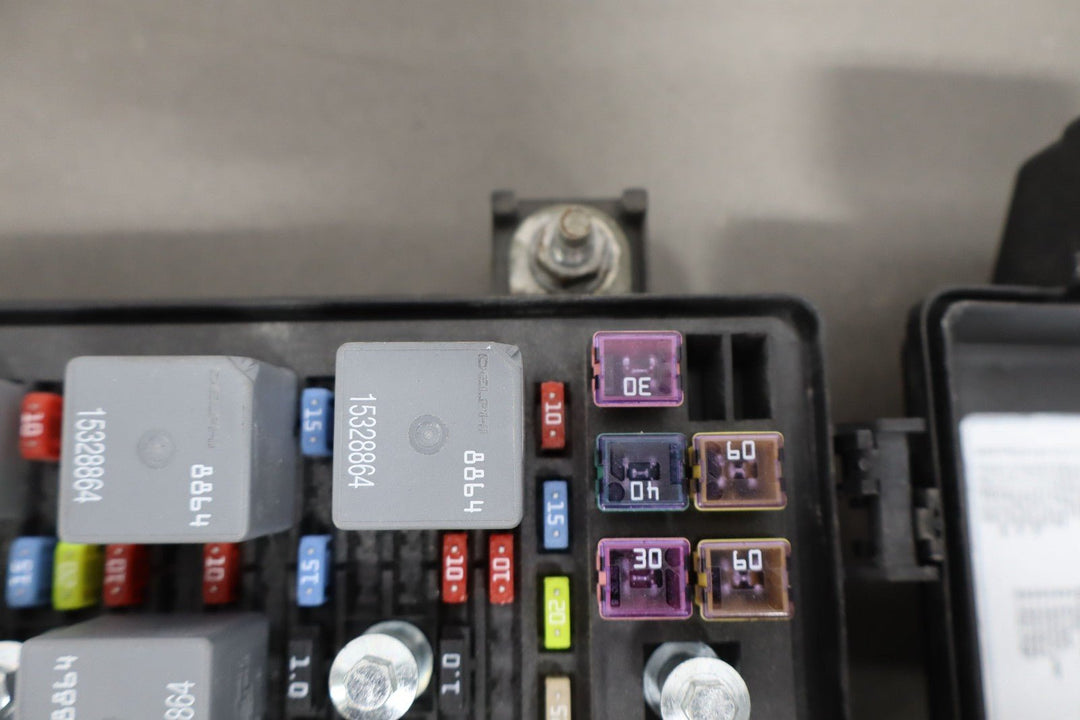 2005 - 2007 C6 Corvette Engine Fuse Relay Junction Box