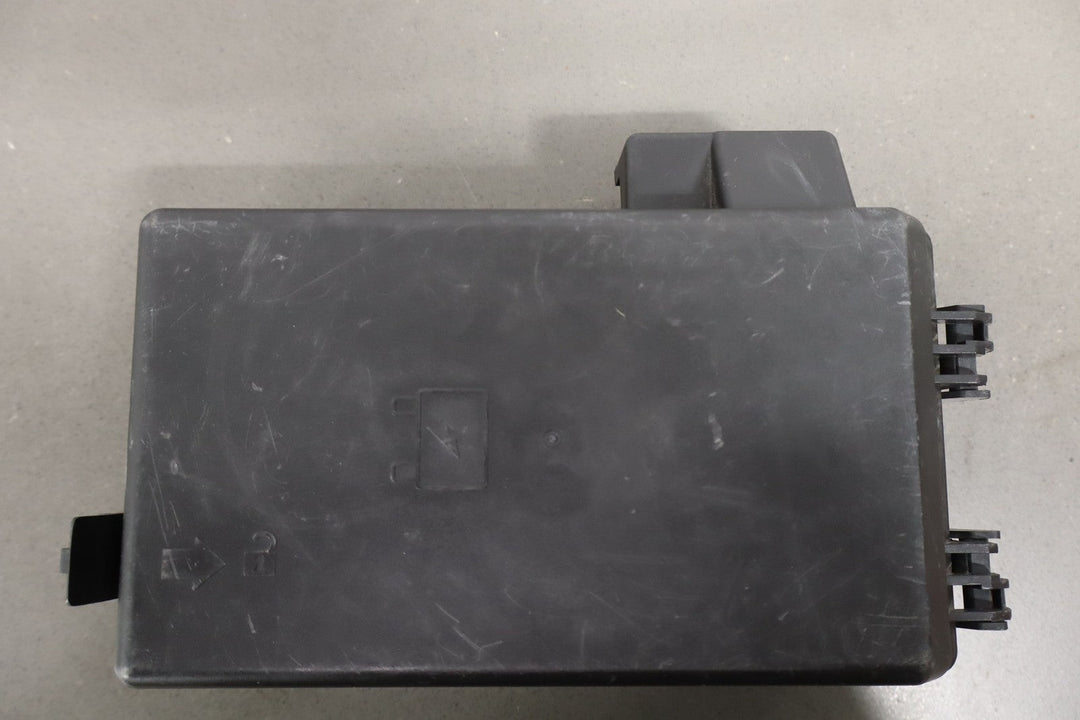 2005 - 2007 C6 Corvette Engine Fuse Relay Junction Box