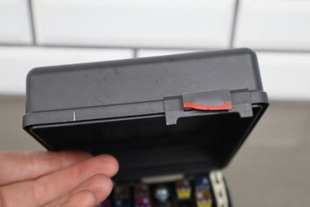 2005-2007 Chevrolet Corvette C6 - Engine Fuse Box 21996326