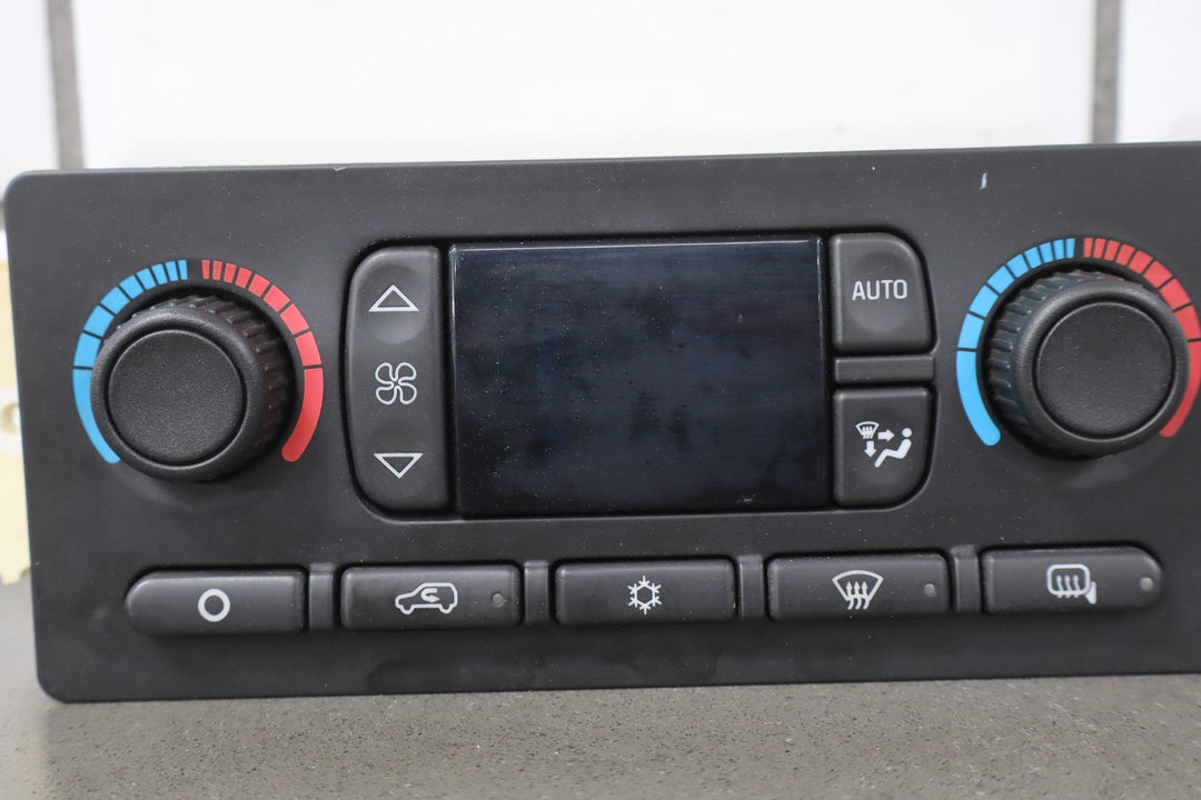 2005 - 2007 Chevrolet Silverado 2500 Climate Control 15855849 OEM