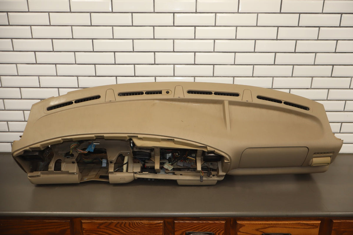 2005-2007 Ford F-250 F-350 Super Duty Dash Panel Dashboard Assembly Pebble AQ