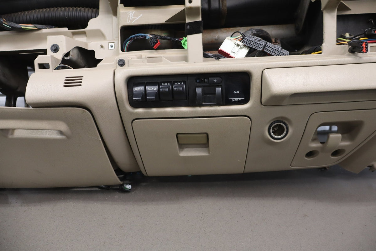 2005-2007 Ford F-250 F-350 Super Duty Dash Panel Dashboard Assembly Pebble AQ