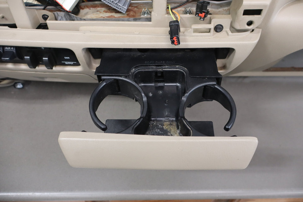 2005-2007 Ford F-250 F-350 Super Duty Dash Panel Dashboard Assembly Pebble AQ