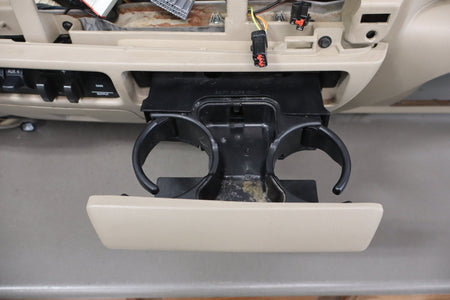 2005-2007 Ford F-250 F-350 Super Duty Dash Panel Dashboard Assembly Pebble AQ