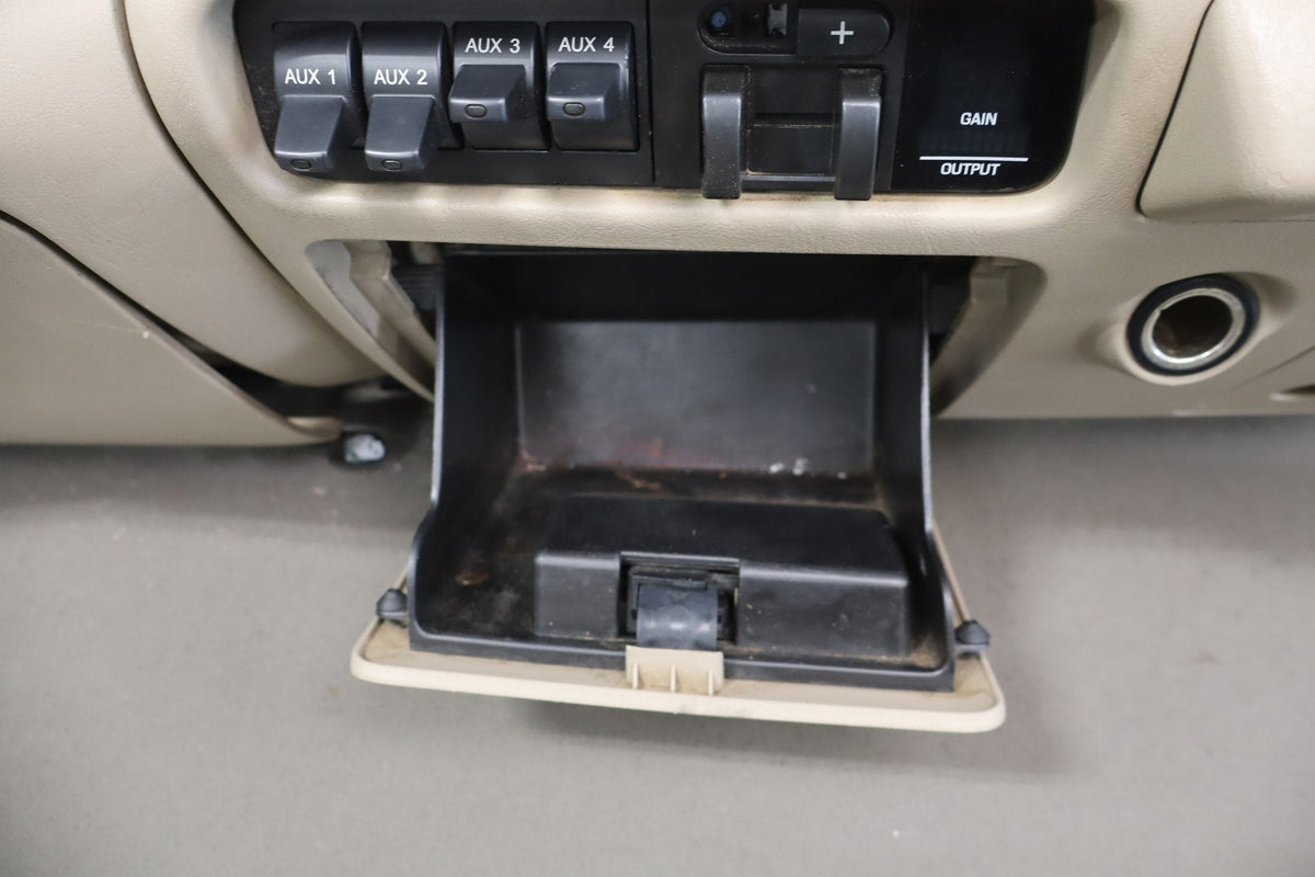 2005-2007 Ford F-250 F-350 Super Duty Dash Panel Dashboard Assembly Pebble AQ