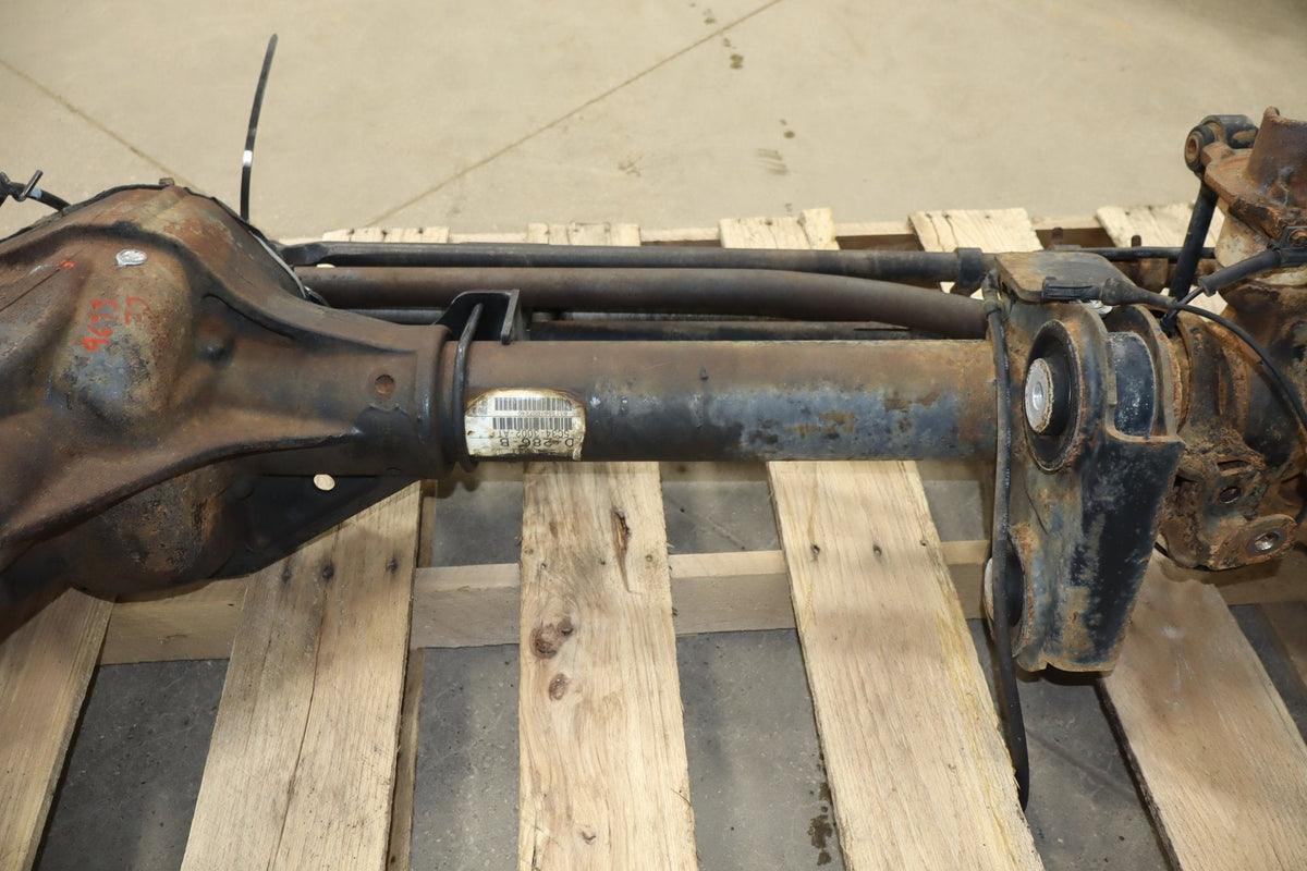 2005-2007 Ford F-250 F-350 Super Duty Front Axle Assembly Dana 60 3.73 OEM