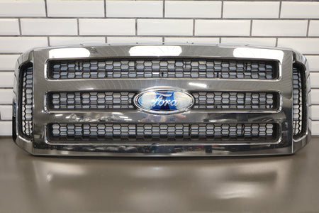 2005-2007 Ford F-250 Super Duty Lariat OEM Chrome Grille 5C3Z8200BAA