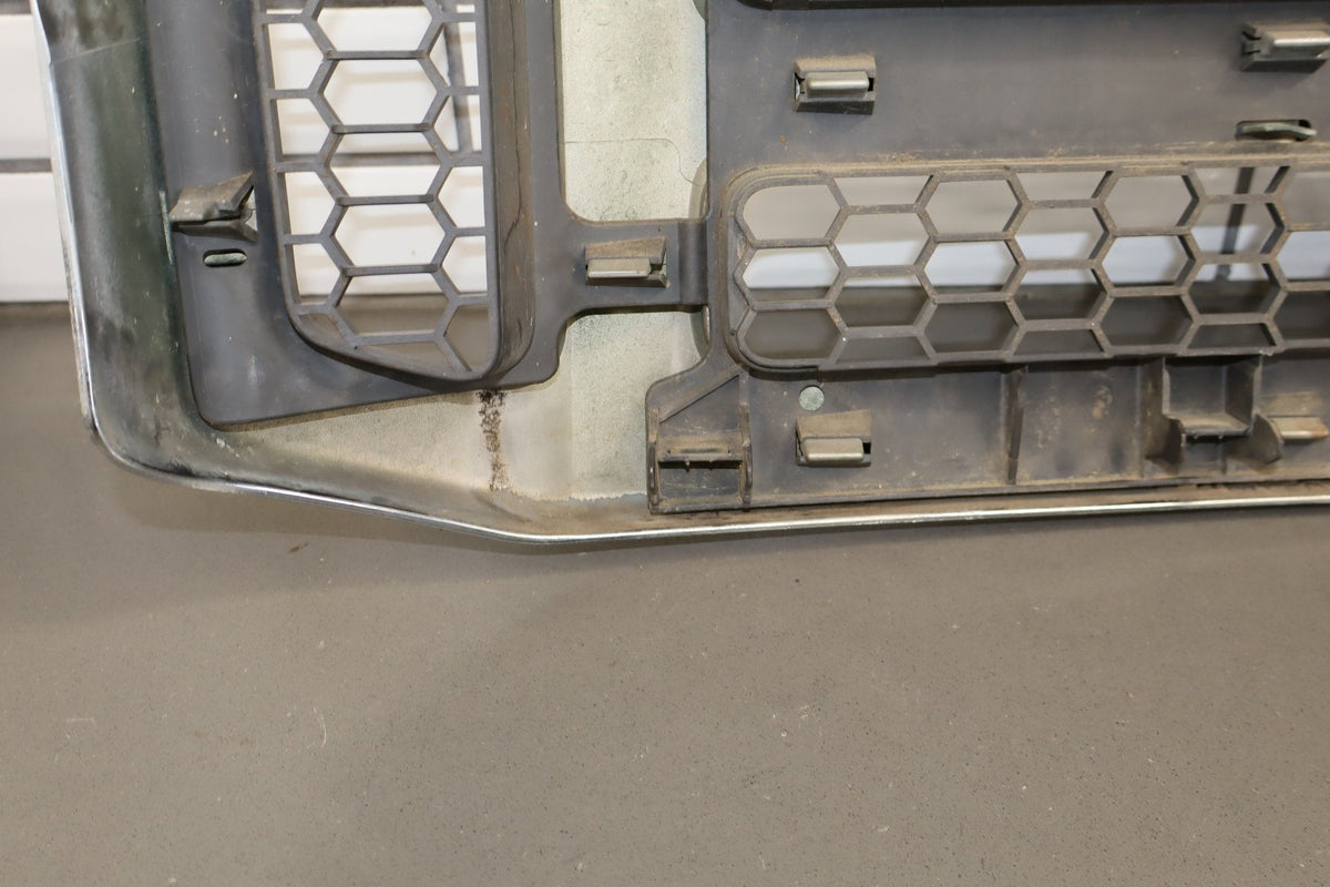 2005-2007 Ford F-250 Super Duty Lariat OEM Chrome Grille 5C3Z8200BAA