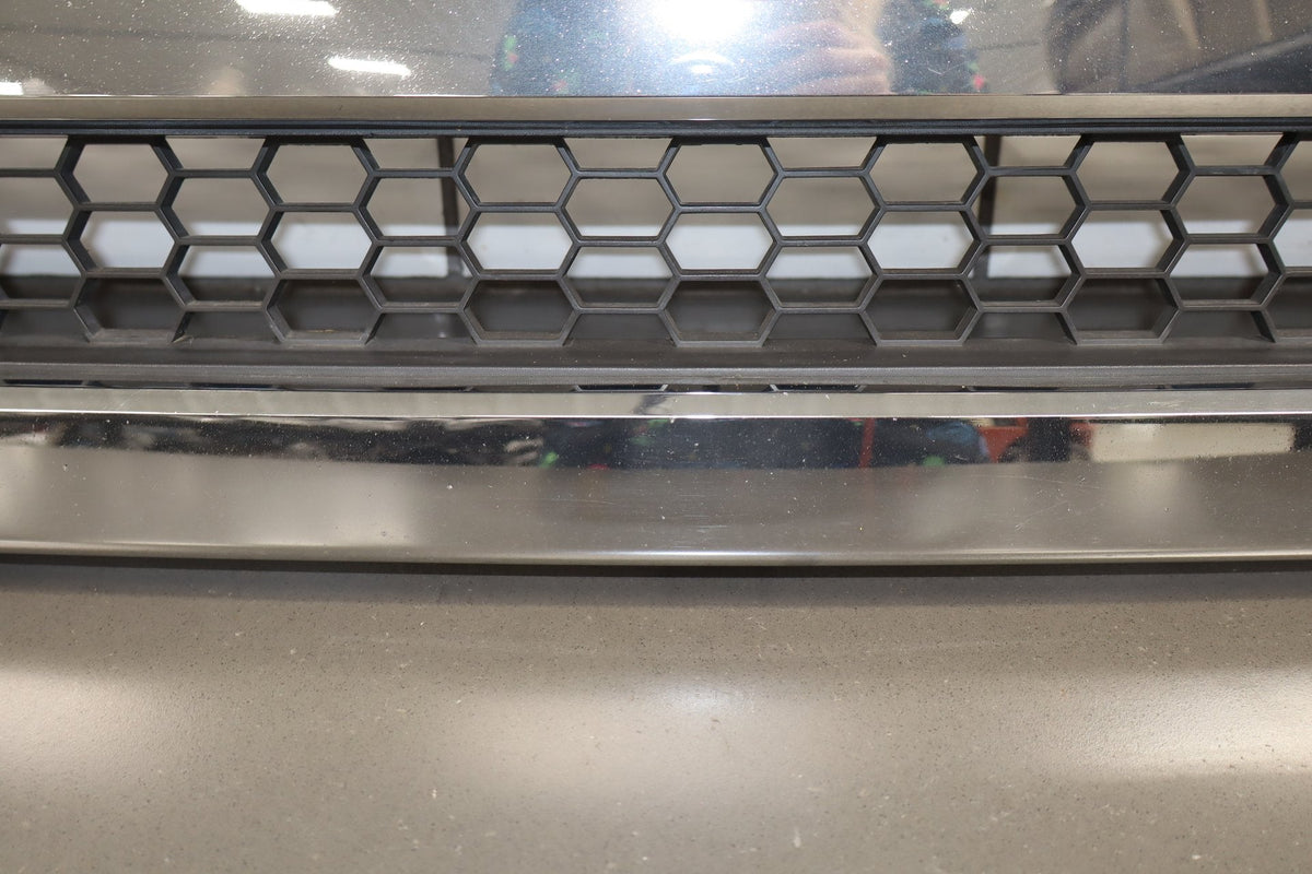 2005-2007 Ford F-250 Super Duty Lariat OEM Chrome Grille 5C3Z8200BAA