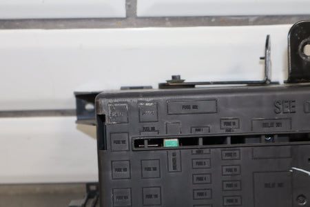2005-2007 Ford F250 F350 Super Duty Cabin Fuse Box 5C3T-14A067-AD OEM