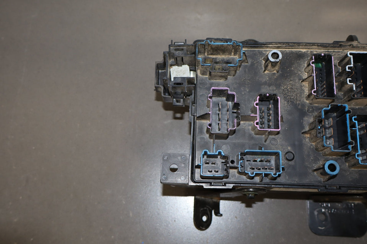 2005-2007 Ford F250 F350 Super Duty Cabin Fuse Box 5C3T-14A067-AD OEM