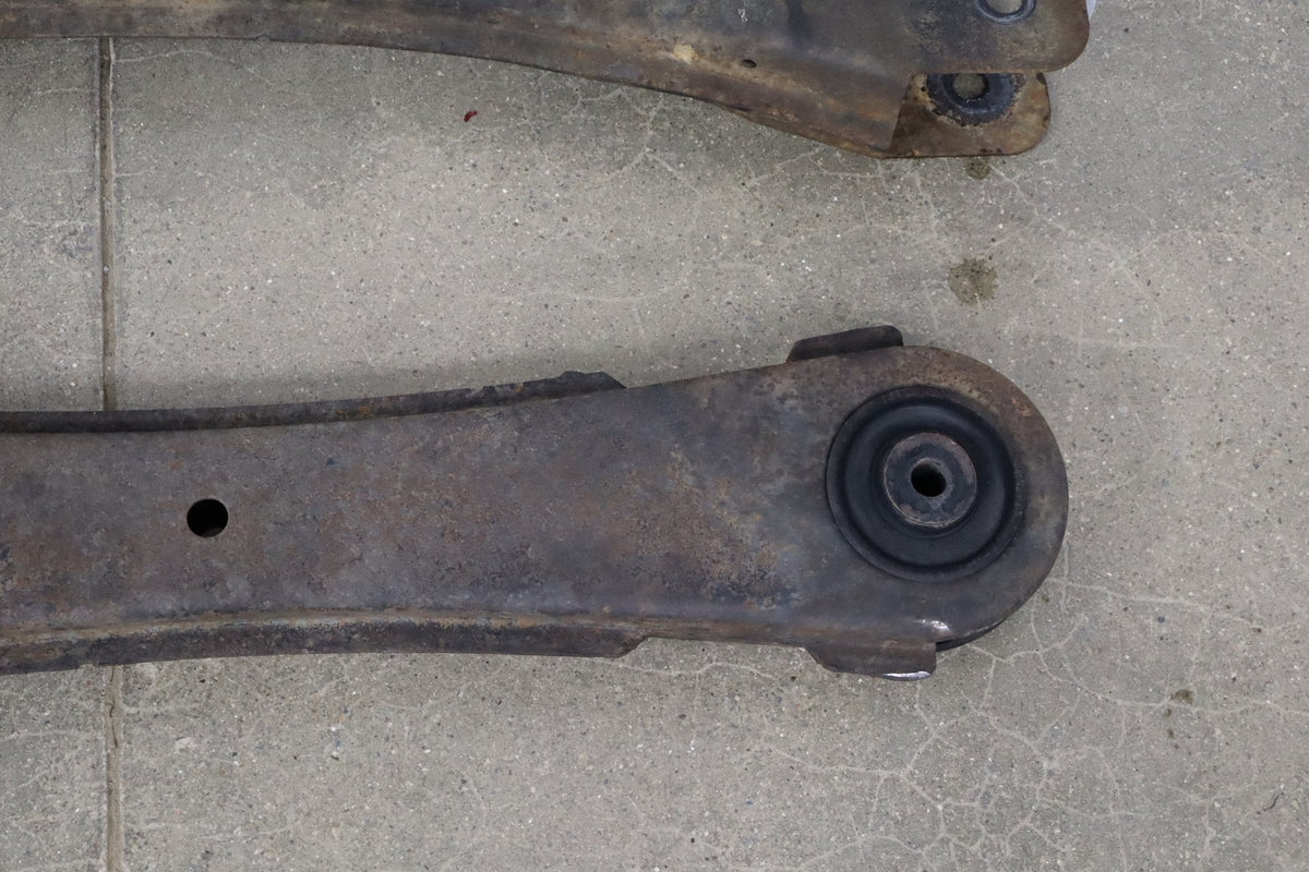 2005-2007 Ford F250 F350 Super Duty Front Lower Radius Arms Pair OEM